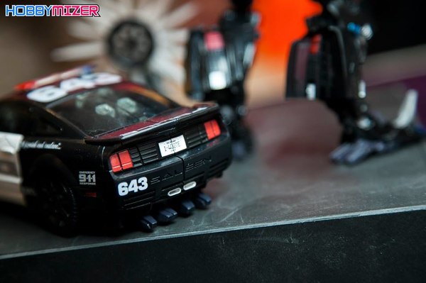 Mpm06 Ironhide Mpm05 Barricade Hi Res Press Preview Images  (60 of 66)